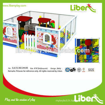 Terrain de jeu mignon intérieur mignon personnalisé, centre de jeu intérieur pour enfants
